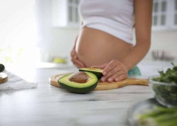 14 motive pentru a manca avocado in timpul sarcinii