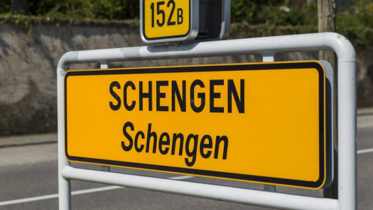 iohannis: „realitatea este că spaţiul schengen nu mai funcţionează şi aproape că nu mai există”