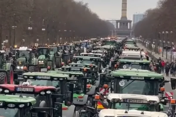 Protestele, rampă de lansare în politică. Cine are de câștigat, de obicei