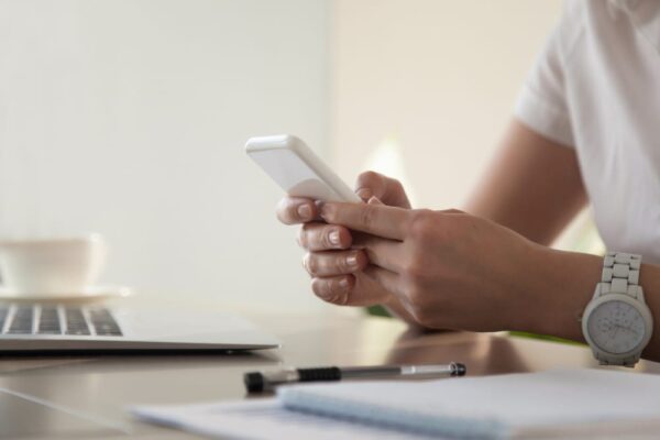 Detox digital: redu timpul pe ecrane