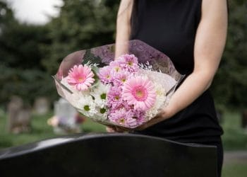 De ce sunt serviciile funerare cea mai bună opțiune în cazul unui deces