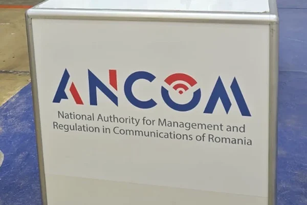 ANCOM a primit mai multe sesizări privind conturile de social media ale unor candidaţi la prezidenţiale