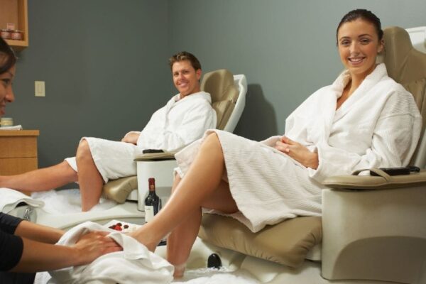 Cum afectează scaunele de pedichiură second-hand imaginea salonului tău