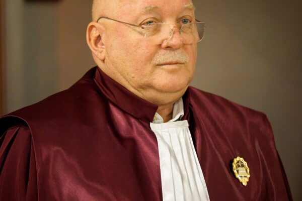 Inspecția Judiciară îl verifică pe judecătorul Marius Croitoru după zborul spre Mykonos