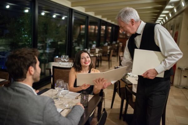 Ce certificări și standarde internaționale cresc valoarea unui restaurant sau hotel