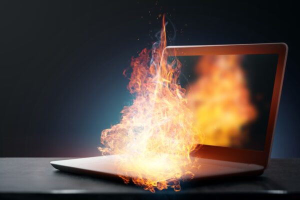 De ce procesorul laptopului se supraîncălzește și cum îl răcești eficient