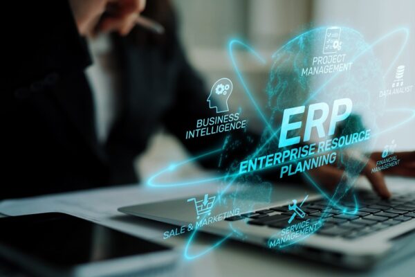 QuickFin.erp: ce funcționalități oferă firmelor din România?